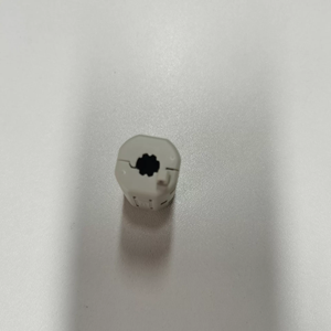 Noyau en ferrite KEYENCE OP-84289 pour capteur de débit série FD-M, suppression du bruit du câble OP84289 - Product Image 3