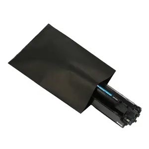 Bolsa personalizada XCGS Tamaño 4mil 6 "x 10" Layflat Black PE Bolsa conductora para embalaje electrónico