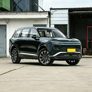 Wuling Starlight L Hybride 5 Portes 6 Places SUV Nouvelle Énergie Véhicule Électrique Essence Couleur Noire Design Moderne - Product Image 1