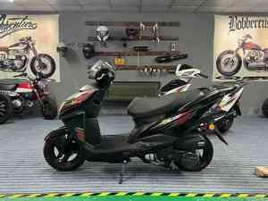 <span class=keywords><strong>Scooter</strong></span> à essence Yamaha <span class=keywords><strong>125CC</strong></span> pour adultes, déplacements quotidiens, 82 km/h, consommation de carburant économique, fabriqué en Chine - Product Image 4