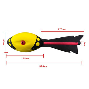 Équipement sportif scolaire pour jeunes athlètes : Lanceur de lance en PVC plastique pour enfants avec sifflets, cible de lancer, lance-rakets Aero Howler 30cm - Product Image 3