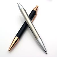Stylo bille de luxe personnalisé en acier inoxydable 0,7 mm, encre bleue/noire, logo gravé au laser, placage noir pour promotion, usage bureau et scolaire