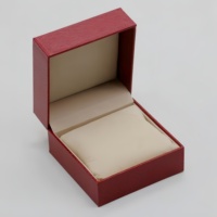 Boîte à montre carrée en cuir PU, réutilisable, portable, à un seul compartiment, étui à montre, bracelet, emballage cadeau pour bijoux, logo personnalisé