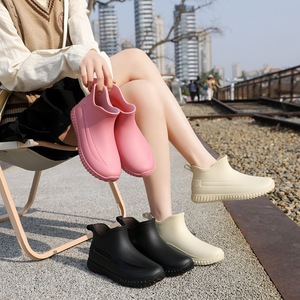 New Fashion PVC Lightweight <b>Ankle</b> Rain Boots Anti-Slippery Hard-Wearing Waterproof Outdoor Leisure Women Autumn Low-top Shoes - Product Image 3