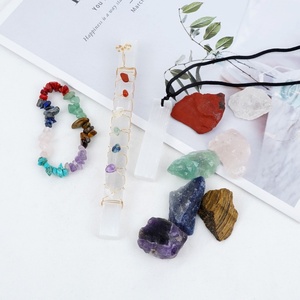 Nouveau produit Pierre précieuse en cristal Pierre de guérison naturelle Sept chakras Pierre brute Ensemble de bâtonnets de sélénite pour la décoration - Product Image 3