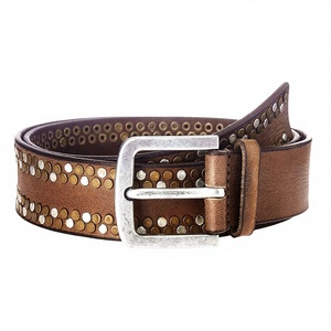Cinturón de Cuero Marrón Equipro con Tachuelas Plateadas, Hebilla Rectangular, Diseño a Rayas, Ligero, Ecológico, Estilo Casual - Product Image 1