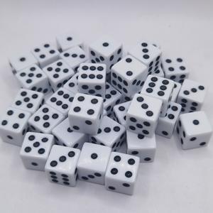 12MM di dadi ad angolo quadrato bianco pieno nero punto Mahjong dadi D6 acrilico Rpg giochi da tavolo gioco dadi Set - Product Image 4