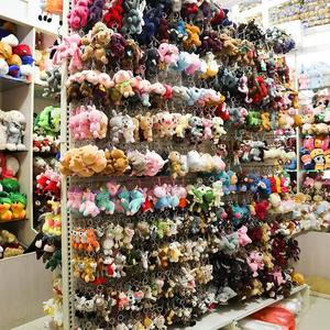 Al por mayor: Llaveros de peluche de dibujos animados bonitos, más de 100 estilos, juguetes para máquinas de garras, muñecos de peluche de alta calidad y colgantes de peluche en stock - Product Image 3