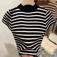 Haut court décontracté d'été pour femme, taille unique, col rond, manches courtes, rayé, tricoté en polyester, respirant et à séchage rapide, vente en gros