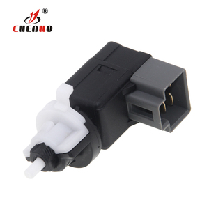 Interruptor de Luz de Freno 93810-3S000 para <span class=keywords><strong>Hyundai</strong></span> SONATA ELANTRA KIA 10-13 - Product Image 1