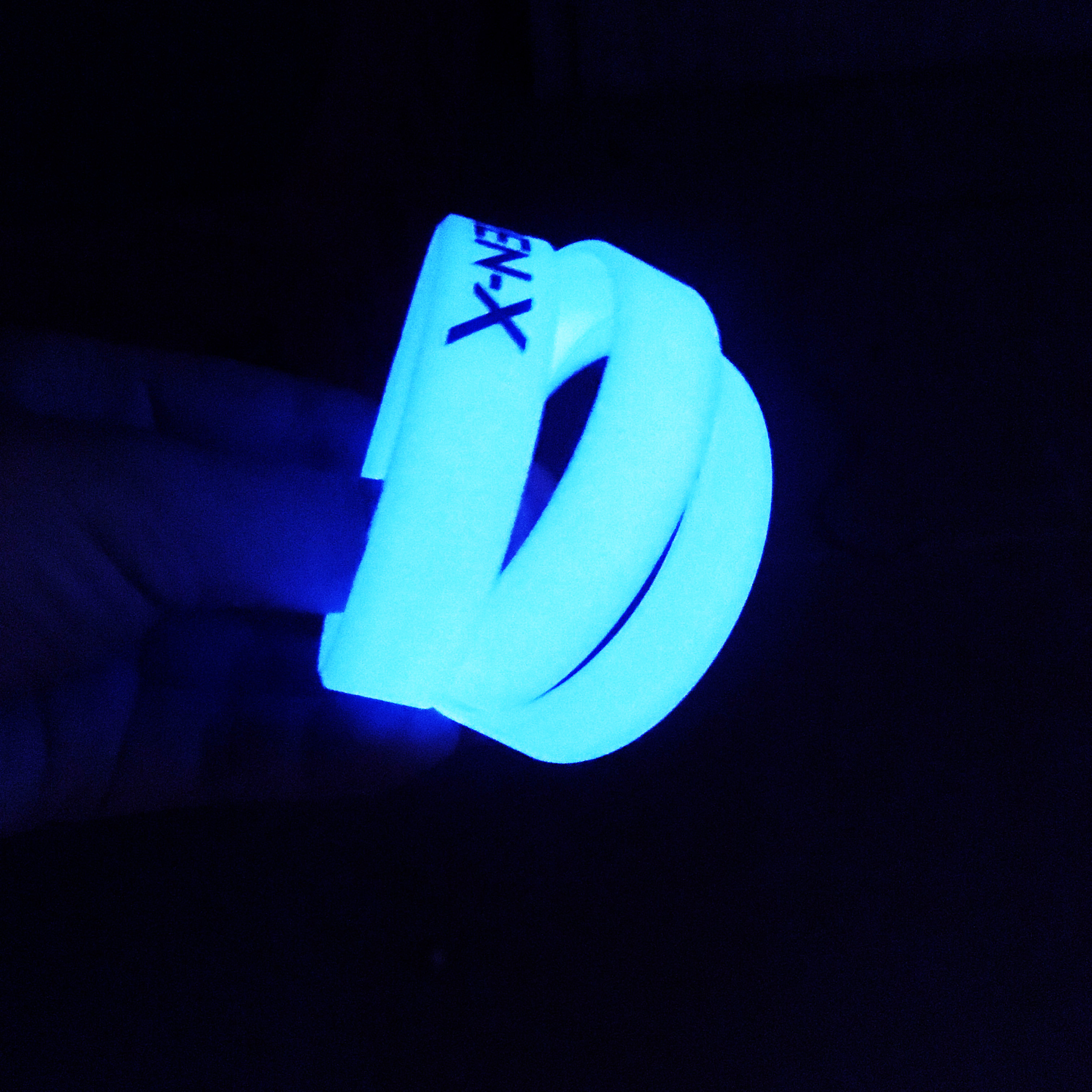 Chiaro bagliore blu (disegni personalizzati)