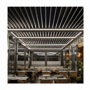 Pérgola bioclimática inteligente con persianas motorizadas impermeables para protección solar de jardín - Product Image 1