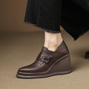 รองเท้าหนังผู้ชายแบบสวมสไตล์อิตาลี ปักลายพราง คุณภาพหรูหรา งานแฮนด์เมด สำหรับฤดูใบไม้ร่วง น้ำหนักเบา - Product Image 3