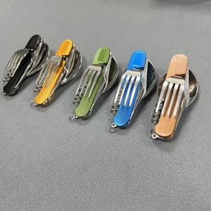 Conception intelligente <span class=keywords><strong>Fourchette</strong></span> Cuillère <span class=keywords><strong>Couteau</strong></span> Couverts Kit <span class=keywords><strong>Couteau</strong></span> <span class=keywords><strong>suisse</strong></span> avec manche en bois d'aluminium Vente en gros Vaisselle multi-usages Combo - Product Image 4