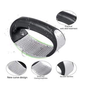 Presse-ail manuel 3-en-1 en acier inoxydable avec rayures et brosse de nettoyage Presse-ail multifonctionnelle pour gingembre - Product Image 4