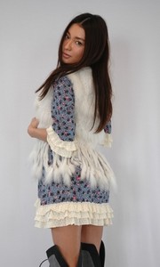 YR025 Casual Style <strong>Girls</strong> Hand Knitted Genuine Rabbit <strong>Fur</strong> Vest with Raccoon Dog <strong>Fur</strong> Trimming <strong>Gilet</strong> - Product Image 6