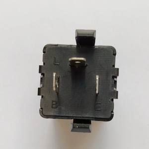 Relais de <span class=keywords><strong>clignotant</strong></span> Skyearth 3 broches 95550-39000 12V 20A <span class=keywords><strong>Clignotant</strong></span> 85C/M pour Hyundai Elantra Kia Hazard 1989-2011 - Product Image 2