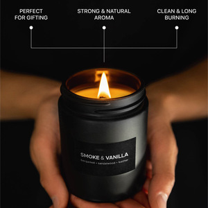 Bougie parfumée en cire de soja dans un bocal en verre noir de luxe, finition mate, style moderne minimaliste pour une esthétique sombre, décoration d'intérieur, cadeau de luxe - Product Image 1