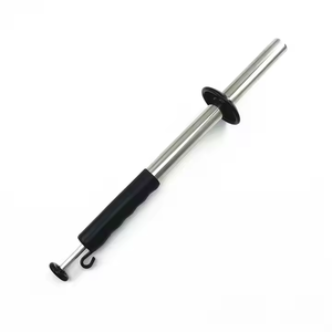Tige de ramassage de copeaux métalliques avec protection de dégagement, poignée facile à saisir et crochet de suspension - Product Image 3