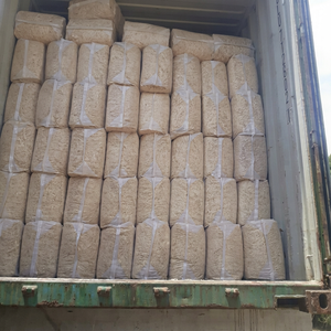 Compre virutas de madera de pino 100% naturales, material de cama para animales, para caballos, ganado y aves de corral - Product Image 1