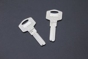 กุญแจทองเหลืองทั่วไปสำหรับเปลี่ยนกุญแจให้มีความแข็งแรงสูงกุญแจสำหรับจุดระเบิด/ล็อคประตูรถยนต์ - Product Image 5