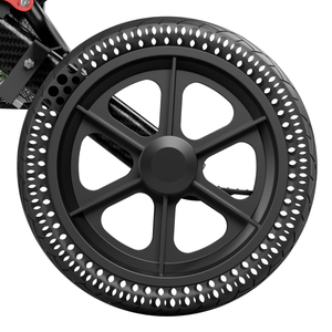 Fauteuil roulant pliable en alliage d'aluminium léger avec roues alvéolées de 12 pouces, coussin de siège en maille respirante et panier, capacité de 100 kg - Product Image 5