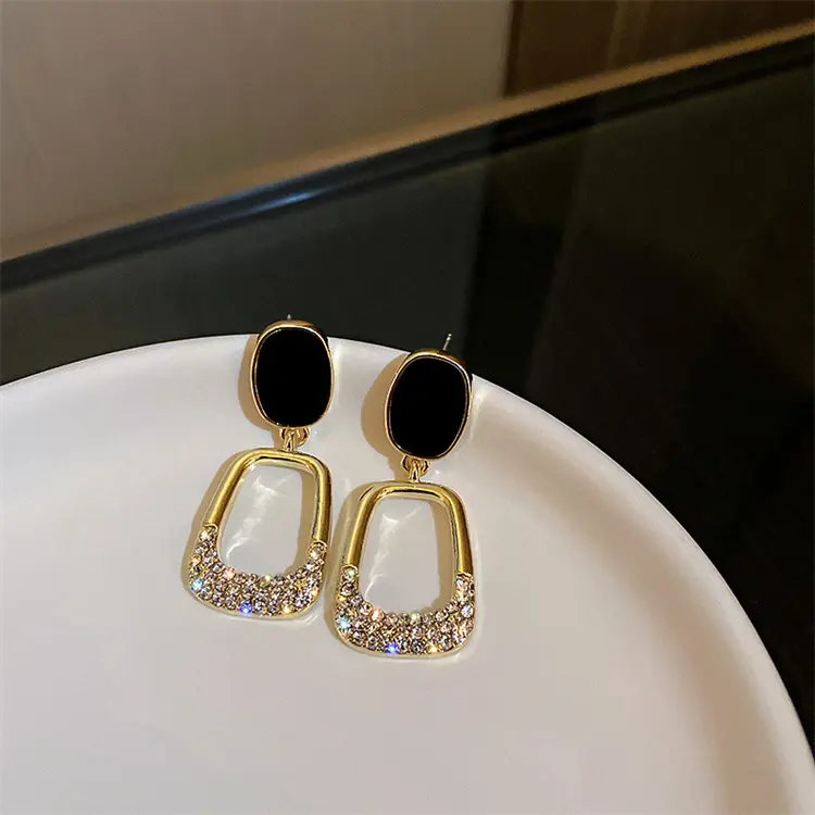 Korean Fashion Charm Earrings Geometric Rhinestone Stud Earrings For Women