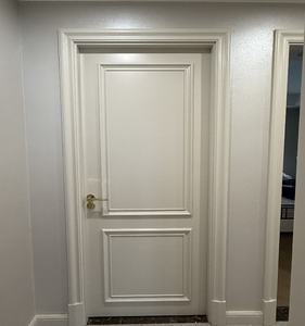 Porta Interna Moderna Artorian Arto-45 in Materiale Composito Impermeabile con Superficie Rifinita, Cerniera Nascosta e Serratura Magnetica - Product Image 1