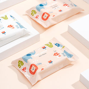 Precio de fábrica Toallitas húmedas orgánicas para bebés Limpieza suave de viaje de agua biodegradable para pieles sensibles - Product Image 1
