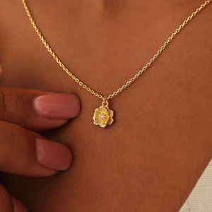 18K Vergoldete Dezember-Geburtsblumen-Anhänger-Halskette mit Zirkonia, 3D-Blumendesign und Gliederkette für Damen, Modeschmuck-Geschenk - Product Image 1