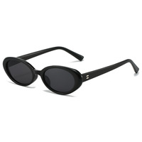 Vente chaude Anti-UV Lunettes Rétro Ovale Petit Cadre Lunettes De Soleil Femmes Hot Style Lunettes De Soleil En Plein Air Plage Accessoires
