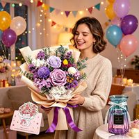Bouquet de fleurs préservées, roses violettes, fleurs éternelles, livraison |   Arrangements floraux, vase, fleurs d'anniversaire, cadeaux pour femmes