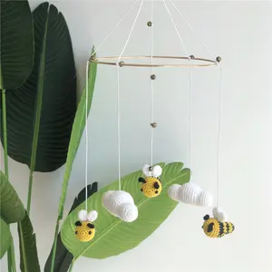 手作りかぎ針編みミニ蜂保育園モバイル赤ちゃん保育園の装飾アミグルミバンブルビー赤ちゃん携帯赤ちゃん蜂保育園の装飾