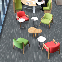 kommerzielle Teppich fliesen Einfache Installation Abnehmbarer feuerfester wasch barer Puzzle Tufted Loop Pile Büro teppich