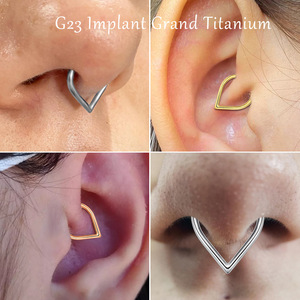 Anillo de Septum en Forma de Lágrima de Titanio G23 con Ópalo y Circonita Cúbica, Aro Clicker para Perforaciones de Nariz y Oreja |   Joyas Corporales Articuladas Sin Costuras - Product Image 4