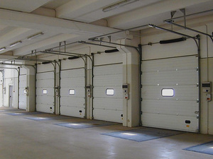 JIANDA <span class=keywords><strong>porta</strong></span> sezionale Industriale di colore bianco ad alta portanza <span class=keywords><strong>scorrevole</strong></span> <span class=keywords><strong>porta</strong></span> industriale con windows - Product Image 3