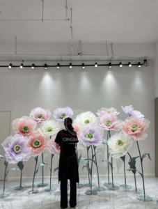 L-009 Fleurs géantes de pavot en organza rose, faites à la main, haut de gamme, pour allées de mariage et scènes - Product Image 6
