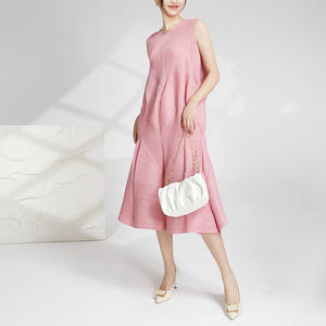 Robe midi décontractée élégante pour femme, tissée, plissée, texturée, sans manches, à ourlet irrégulier, lavable, vente en gros en ligne - Collection été PY - Product Image 2