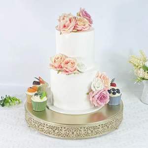 Soporte de pastel de metal decorativo único intrincadamente detallado para exhibición de pasteles en ceremonias de bodas eventos especiales - Product Image 2