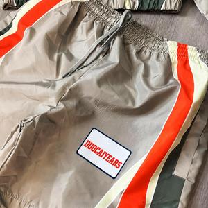 Conjunto <span class=keywords><strong>Deportivo</strong></span> DCY con Chaqueta Cortavientos con Cierre Completo y Pantalones Cortos para <span class=keywords><strong>Hombre</strong></span>, Chaqueta Anorak, Chándal Holgado Estilo Años 90, Logotipo Personalizado OEM - Product Image 3