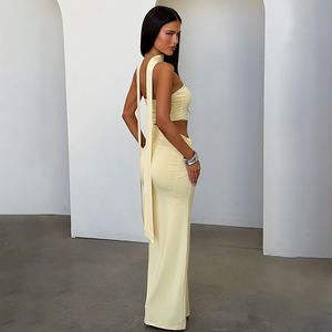 Vestido de cóctel sin tirantes con aberturas, cintura natural, corte ajustado, con cintas fluidas, estilo casual urbano - Product Image 4