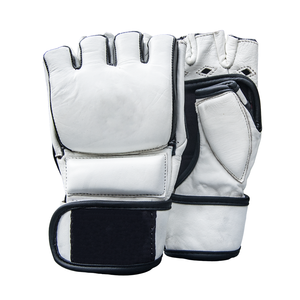 Guantes MMA de la mejor calidad, fabricación de paquistaní, estampados con su propio logotipo, a la venta - Product Image 1