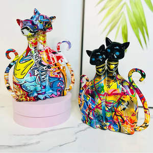 <span class=keywords><strong>Statue</strong></span> moderne de <span class=keywords><strong>chat</strong></span> en résine inspirée des graffitis, <span class=keywords><strong>peinture</strong></span> de portrait d'animal pour l'intérieur du bureau à domicile, idée cadeau pour la Saint-Valentin - Product Image 2