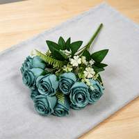 Bouquet de fleurs artificielles en soie, mini roses nordiques réalistes à 12 tiges, livraison rapide pour Noël, disponible en ligne, vente en gros