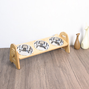 Comedero elevado de madera para mascotas, soporte de bambú para platos de comida y agua para perros y gatos, ideal para gatos. - Product Image 4