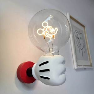 Lámpara de pared de mano moderna de Mickey Mouse, luz nocturna minimalista de dibujos animados para dormitorio de niños, pared de cabecera creativa personalizada - Product Image 1