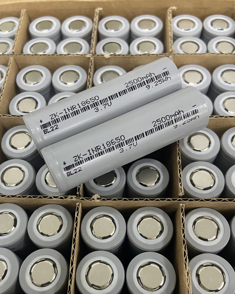 良いもの売ります⭐︎  Li-Ion 18650 3.7V 2500mAh Batteries for Power Tools & Electric