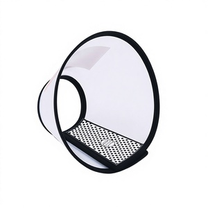 <span class=keywords><strong>Collare</strong></span> Elisabettiano <span class=keywords><strong>per</strong></span> Cani e <span class=keywords><strong>Gatti</strong></span> - Anti-Morso, Design Trasparente, Chiusura a Strappo, Utilizzabile in Tutte le Stagioni - Product Image 1