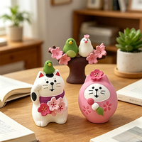 Figur Resin Kucing Bunga Sakura Kawaii, Ornamen Meja Piramida Burung Sakura, Hiasan Religius Estetis untuk Meja Kamar Tidur Rumah yang Hangat