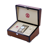 Boîte à montre en bois laqué brillant pour une seule montre, boîte de rangement pour montre de luxe, boîte d'emballage avec logo personnalisé, fabriqué en Guangdong